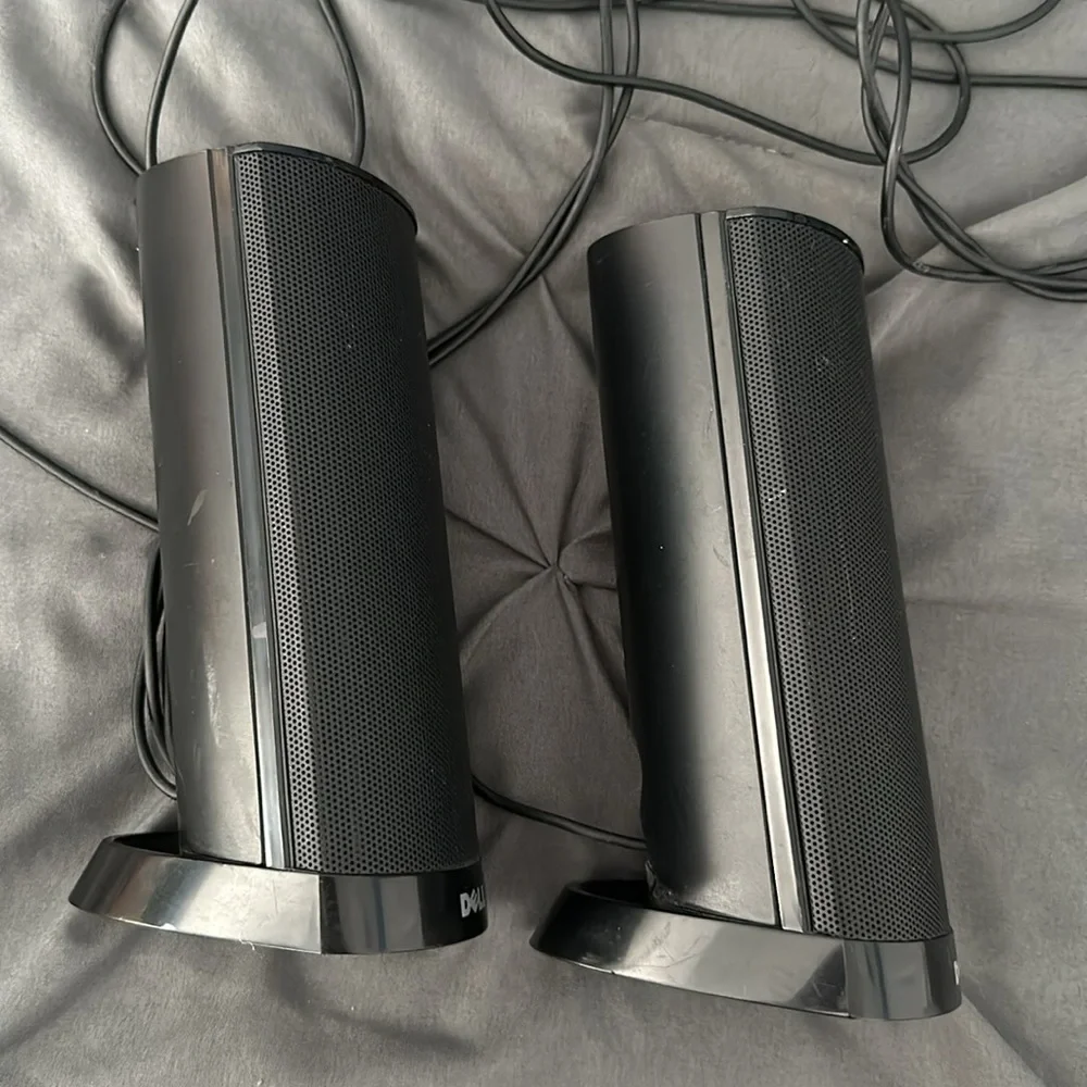 Dell computer stereo speakers.